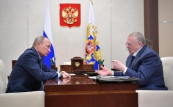 Владимир Путин обсудил с Владимиром Жириновским, как решить проблему обманутых дольщиков